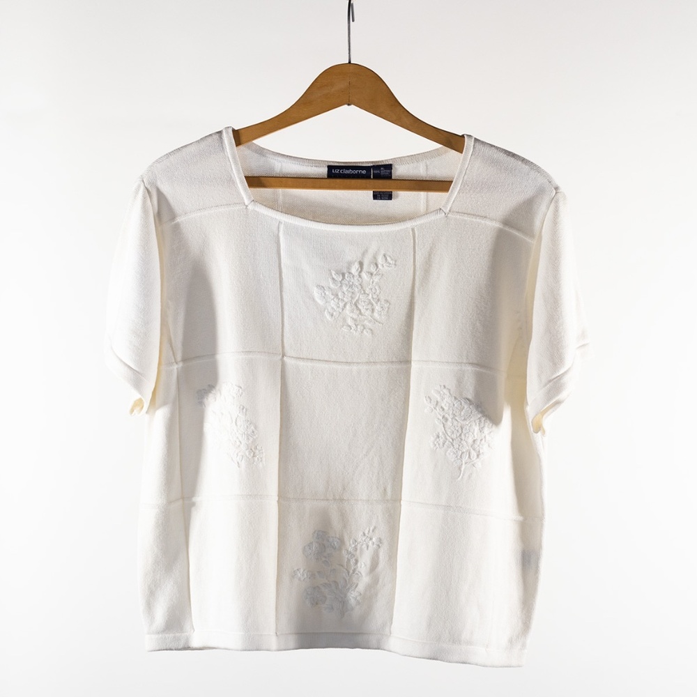 Liz Claiborne Short Sleeve White Sweater, Embroidered Flower Design